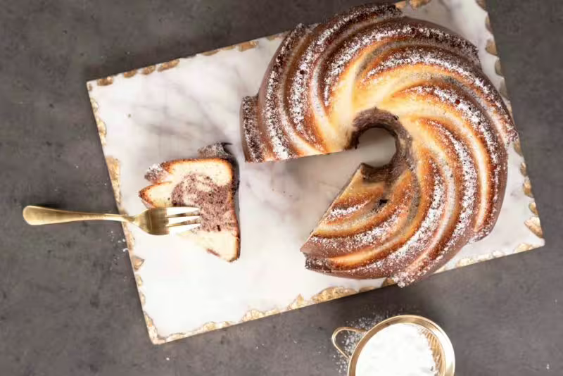 Low-carb marble cake