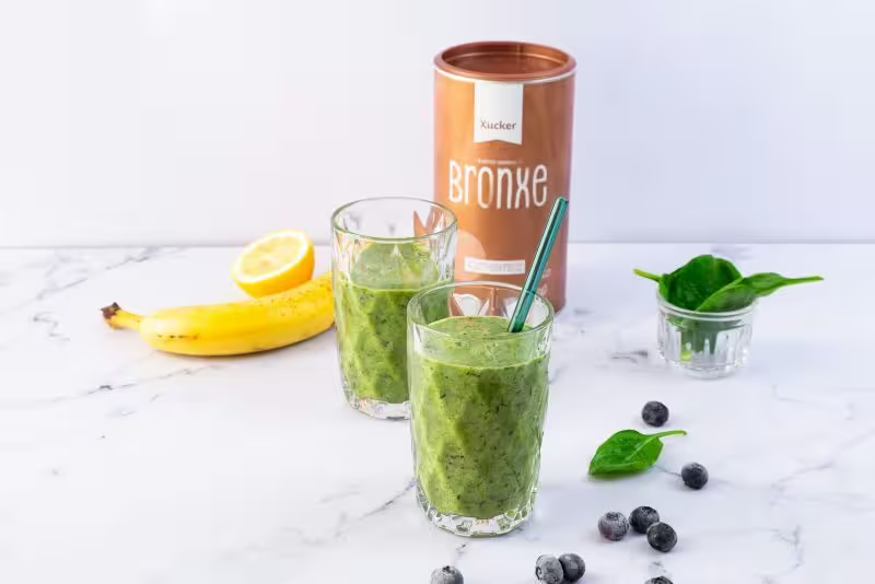 Spinach and blueberry smoothie