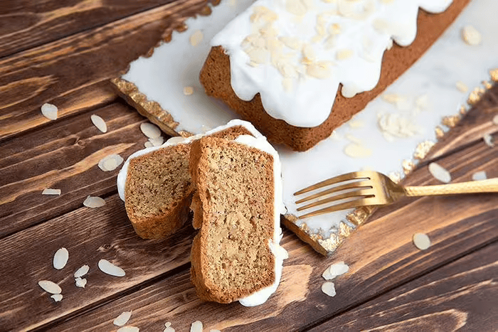 Vanilla almond cake