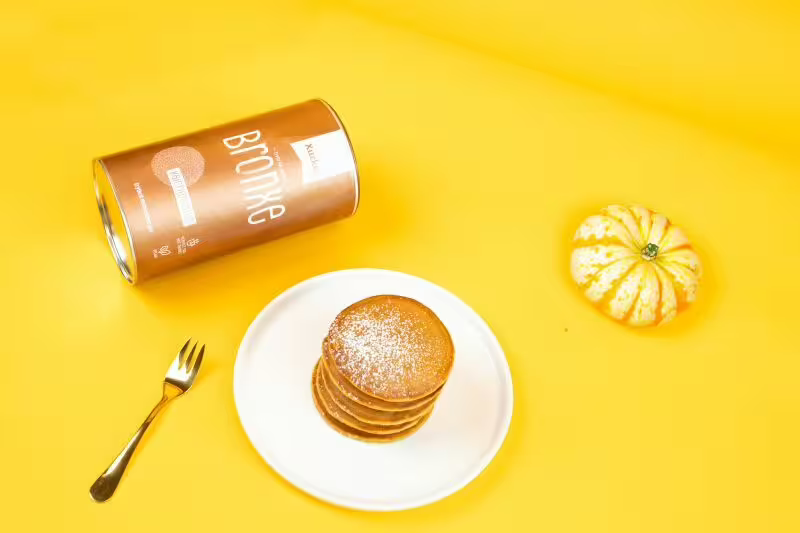 Vegan pumpkin spice pancakes