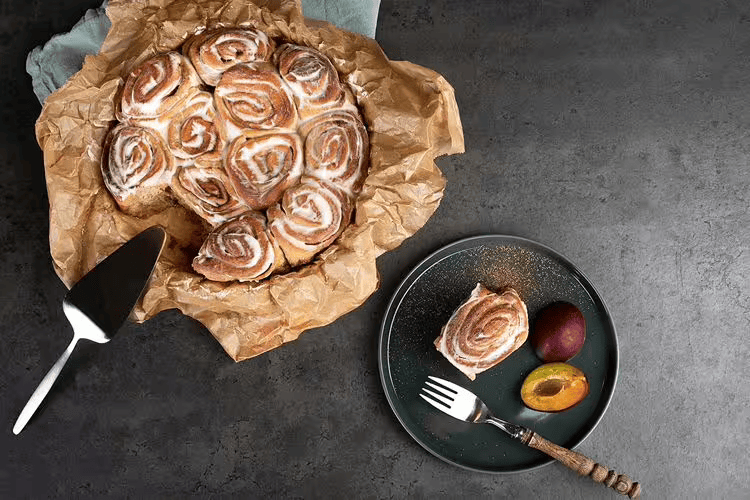 Cinnamon rolls – yeast dough with Xucker